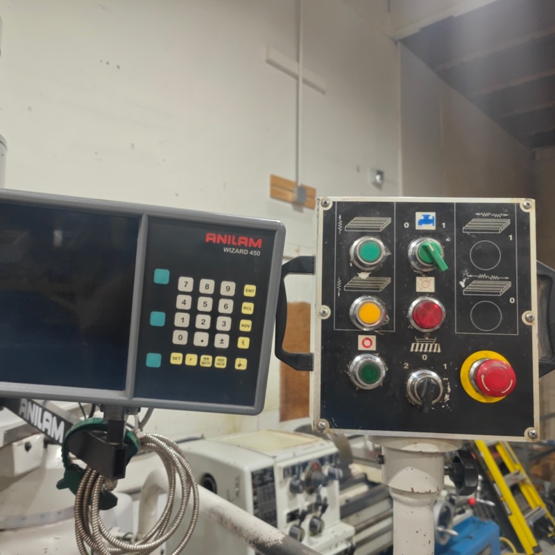 Challenger Manual Mill AM-5V, year 1999, SN 990984